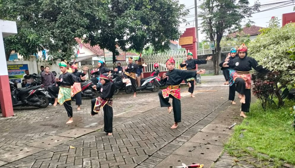 Pencak silat Pasuruan.jpg