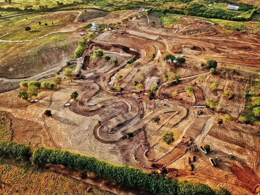 Pembangunan Sirkuit Motocross Grand Prix (MXGP) di eks Bandara Selaparang Lombok di Kota Mataram, Nusa Tenggara Barat (NTB), dimulai 8 Mei 2023.