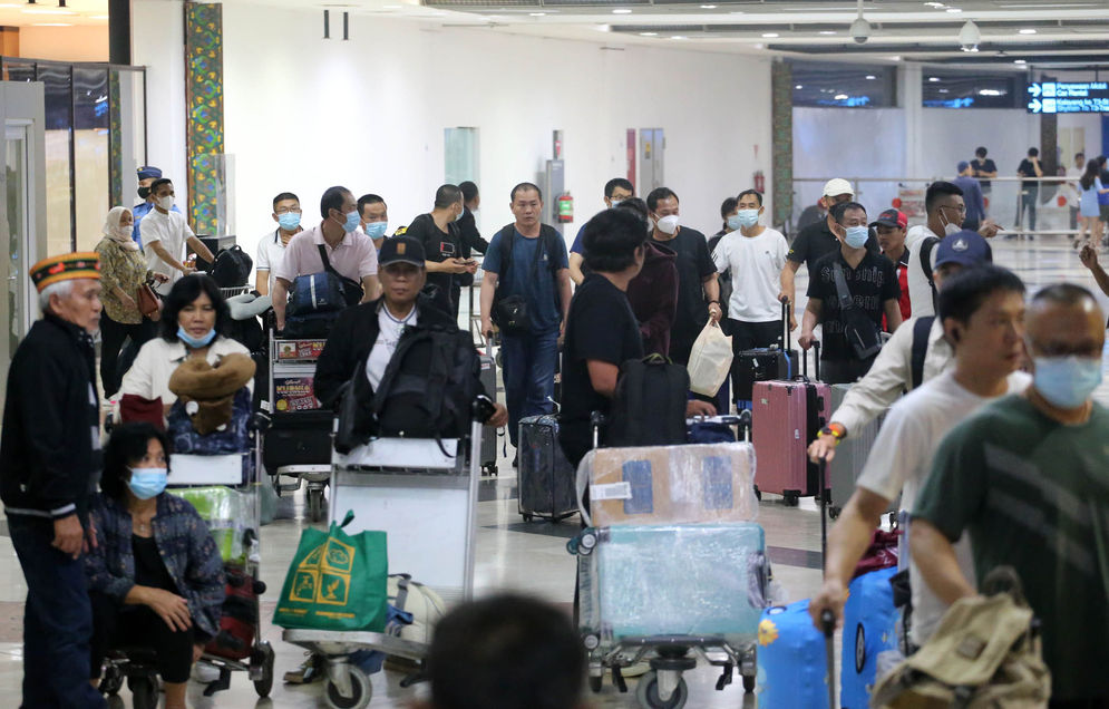 Arus Balik2 Bandara Soetta - Panji 1.jpg