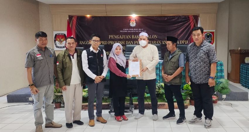 Habib Banua menjadi pendaftar pertama calon anggota DPD RI