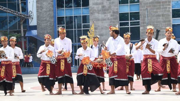 Pelajar dan Mahasiswa Hindu se Lampung Ikuti Parade Budaya VI UKM Permadu IIB Darmajaya