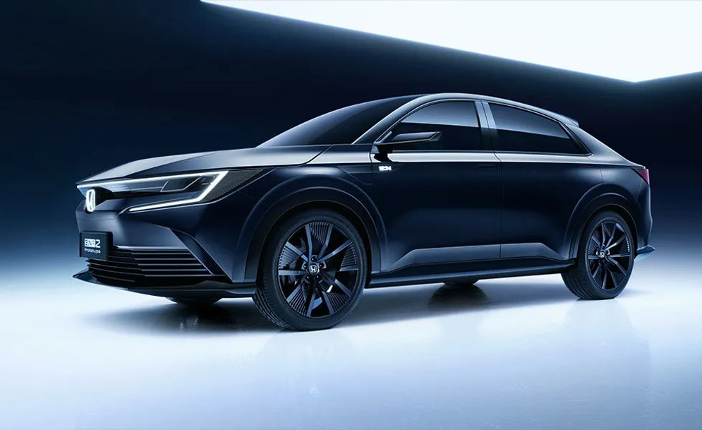 Honda menampilkan untuk pertama kali seri terbaru model prototipe mobil listrik Honda e:N Series yaitu Honda e:NP2 Prototype, Honda e:NS2 Prototype, Honda e:N SUV dan Honda e:N GT Concept di pameran Auto Shanghai 2023