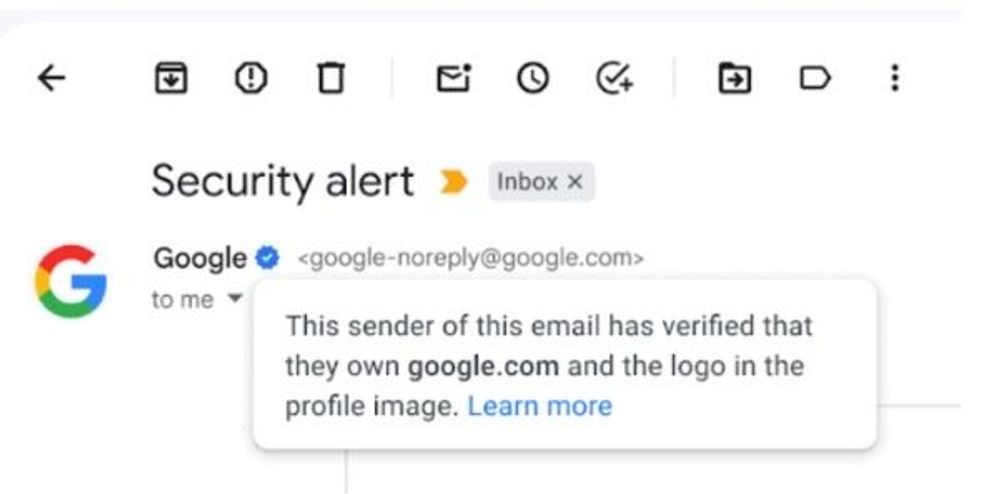 Google dikabarkan akan mulai menampilkan tanda centang biru di sebelah nama pengirim yang terpilih di Gmail untuk memverifikasi identitas mereka. 