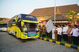 Calon jamaah haji Kota Madiun saat dilepas dari Asrama Haji Kota Madiun tahun lalu