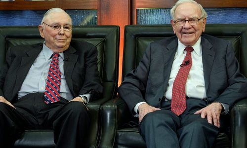 Warren buffet dan Charlie Munger
