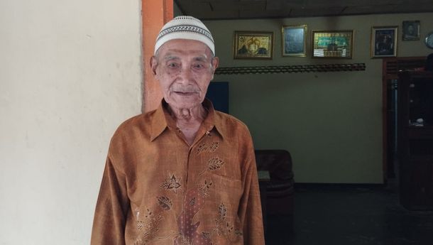 Berangkat Haji Usia 96 Tahun, Kakek Sunjani Jadi Calon Haji Tertua di Provinsi Lampung 