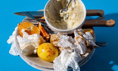 Cara menerapkan gaya frugal living untuk melawan inflasi: kurangi kebiasaan membuang makanan