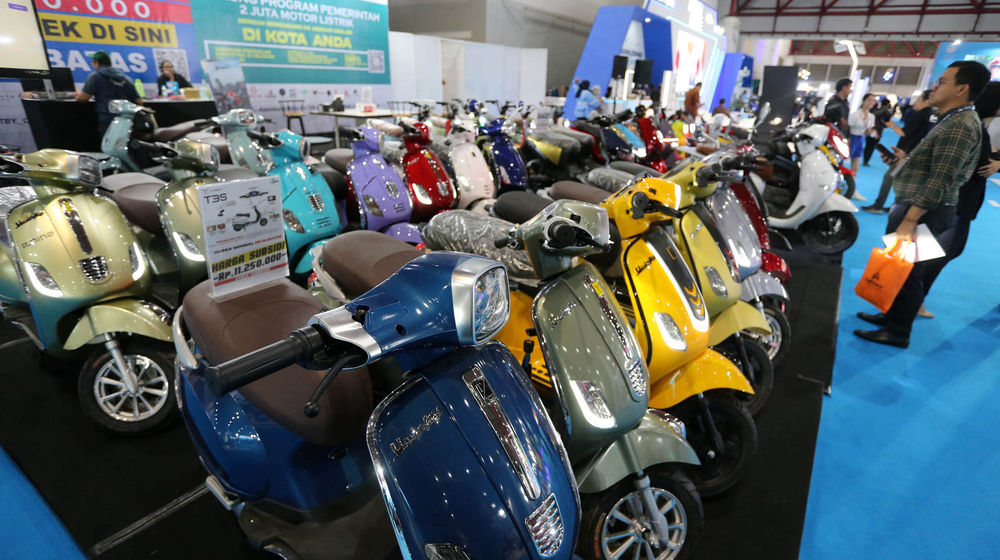 Pameran Kendaraan Listrik - Panji 6.jpg