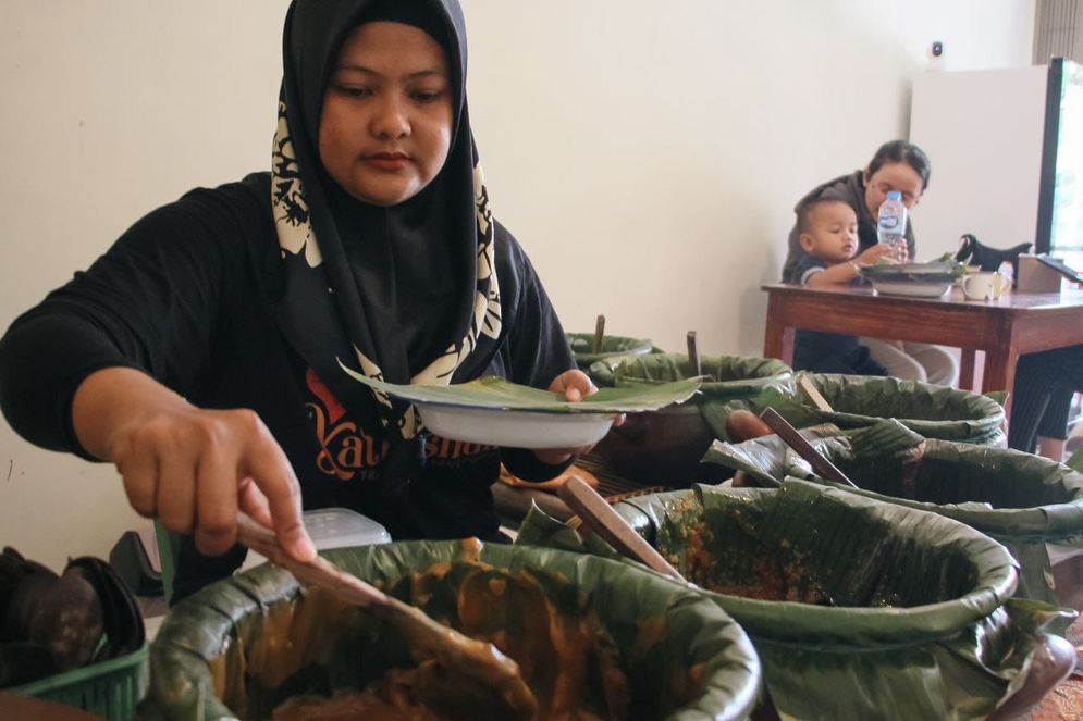 168440766215-ndalem-katresnan-yuk-sarapan-bubur-jenang-ala-bangsawan.jpg