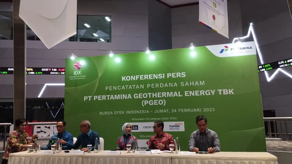Manajemen PT Pertamina Geothermal Energy Tbk (PGEO) diminta untuk segera memberikan pernyataan resmi terkait hasil penerbitan surat utang berwawasan hijau (green bonds) yang ditawarkan ke pasar global senilai US$400 juta.