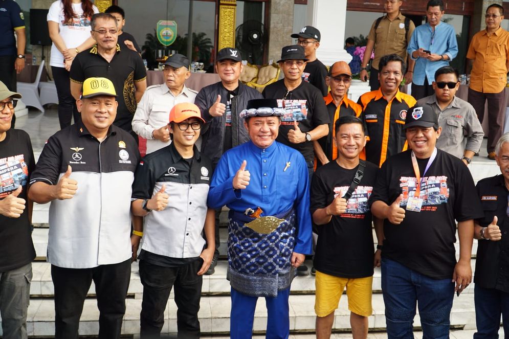  Sambut Hangat  Jeepers Indonesia, Herman Deru Ingatkan Peserta  Meet and Greet di Kota  Palembang Kunjungi Wisata Kuliner