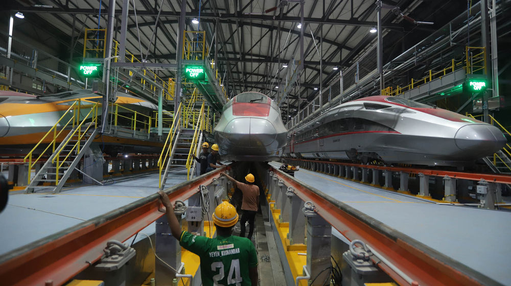 Kereta Cepat Jakarta Bandung - Panji 2.jpg