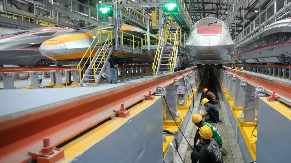 Kereta Cepat Jakarta Bandung - Panji 3.jpg