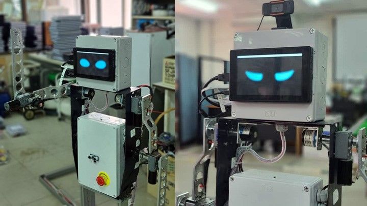 Humanoid Teaching Assistant Robot yang dikembangkan oleh dua mahasiswa Mekatronika USD