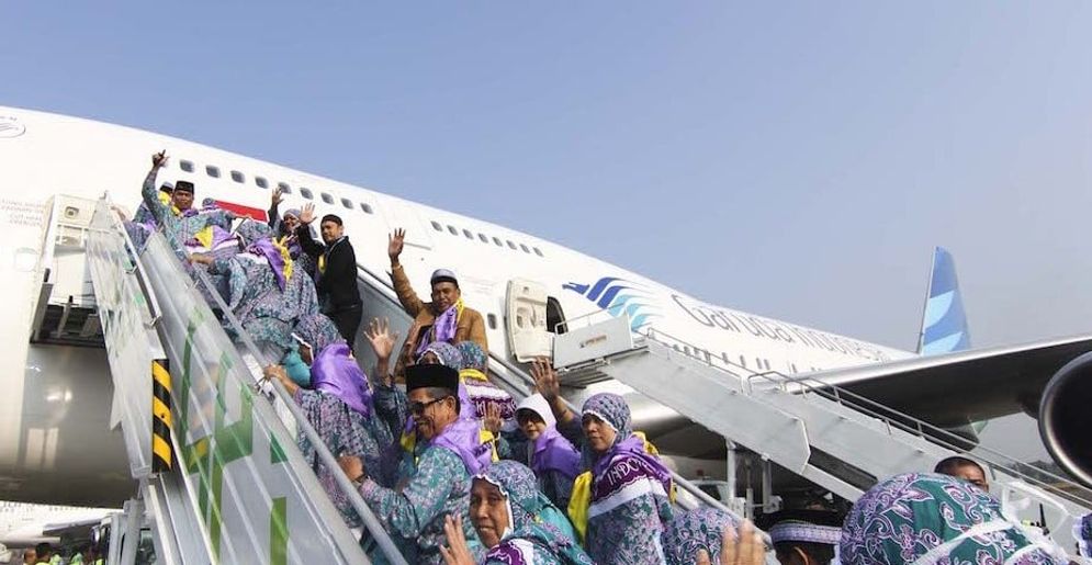 Maskapai Garuda Indonesia memastikan bila 30 persen dari jumlah kloter jamaah haji berusia lansia diatas 65 tahun. Makanya, banyak persiapan khusus yang dilakukan maskapai berplat merah tersebut.