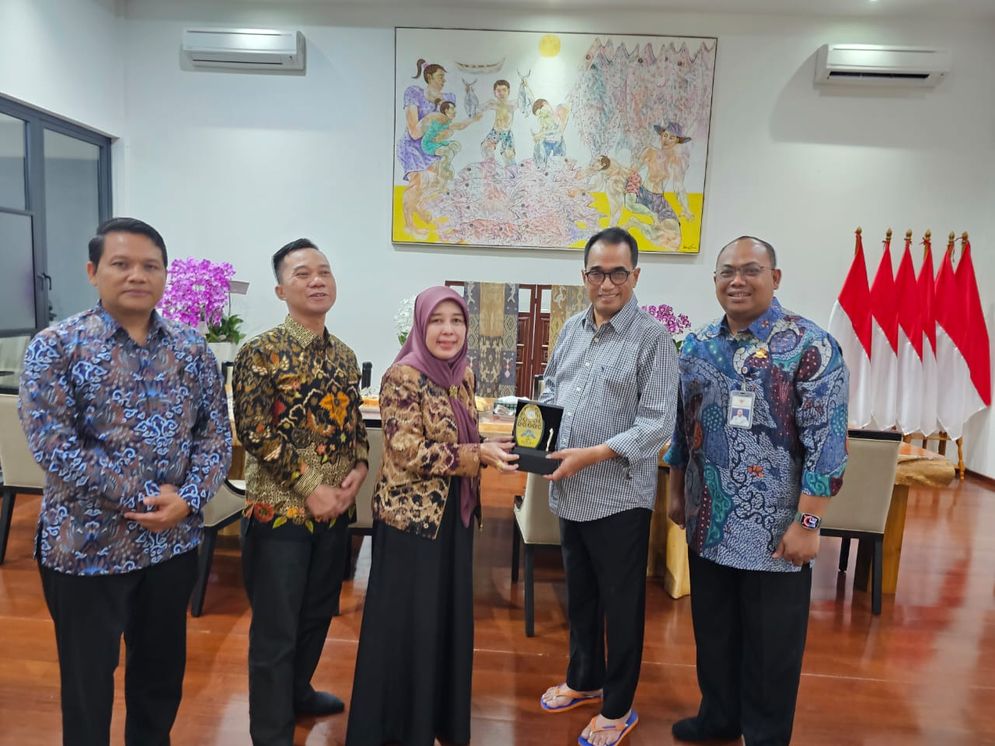 Maksimalkan Program Green Campus, Rektor UIN Raden Fatah Palembang Temui Menhub