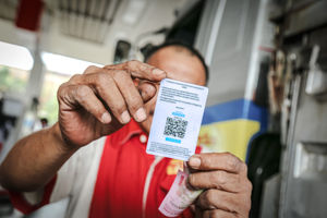 Pertamina Patra Niaga terus berkomitmen untuk menjaga penyaluran Solar Subsidi sesuai dengan kuota yang telah ditetapkan.
