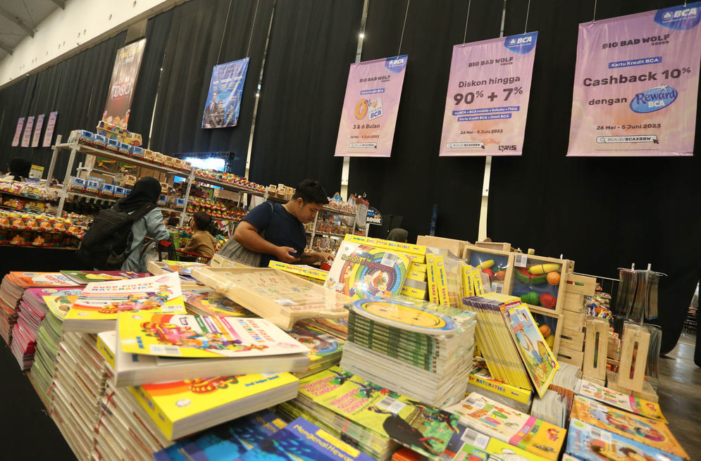 Harga Buku di Indonesia Dikeluhkan Mahal, Simak ini Rantai Distribusi dan Perbandingan Global