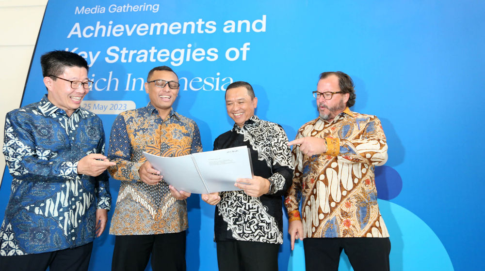 Zurich Paparan Kinerja - Panji 1.jpg