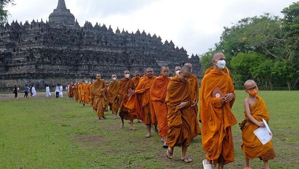 Kemenag Prediksi Sekitar 4.500 Umat Budha Hadiri Hari Raya Waisak 4 Juni 2023  di Candi Borobudur