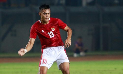 A-BAYA Rachmat_Irianto_-_Timnas_Indonesia.jpg