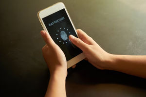 Benarkah Menggunakan Fingerprint di Ponsel Android Aman?