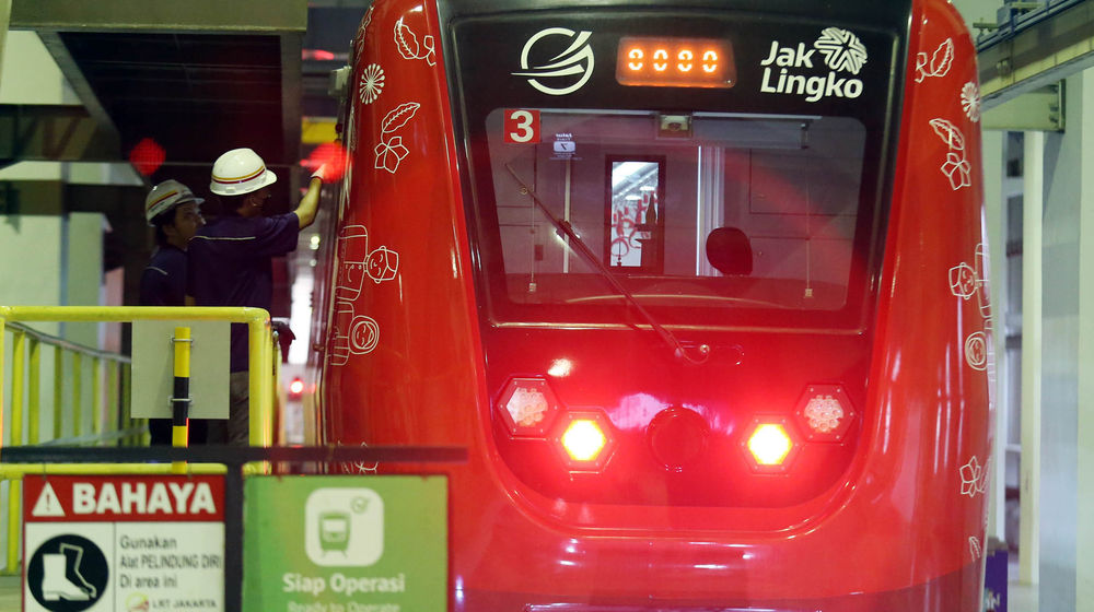 Perawatan LRT Jakarta - Panji 1.jpg