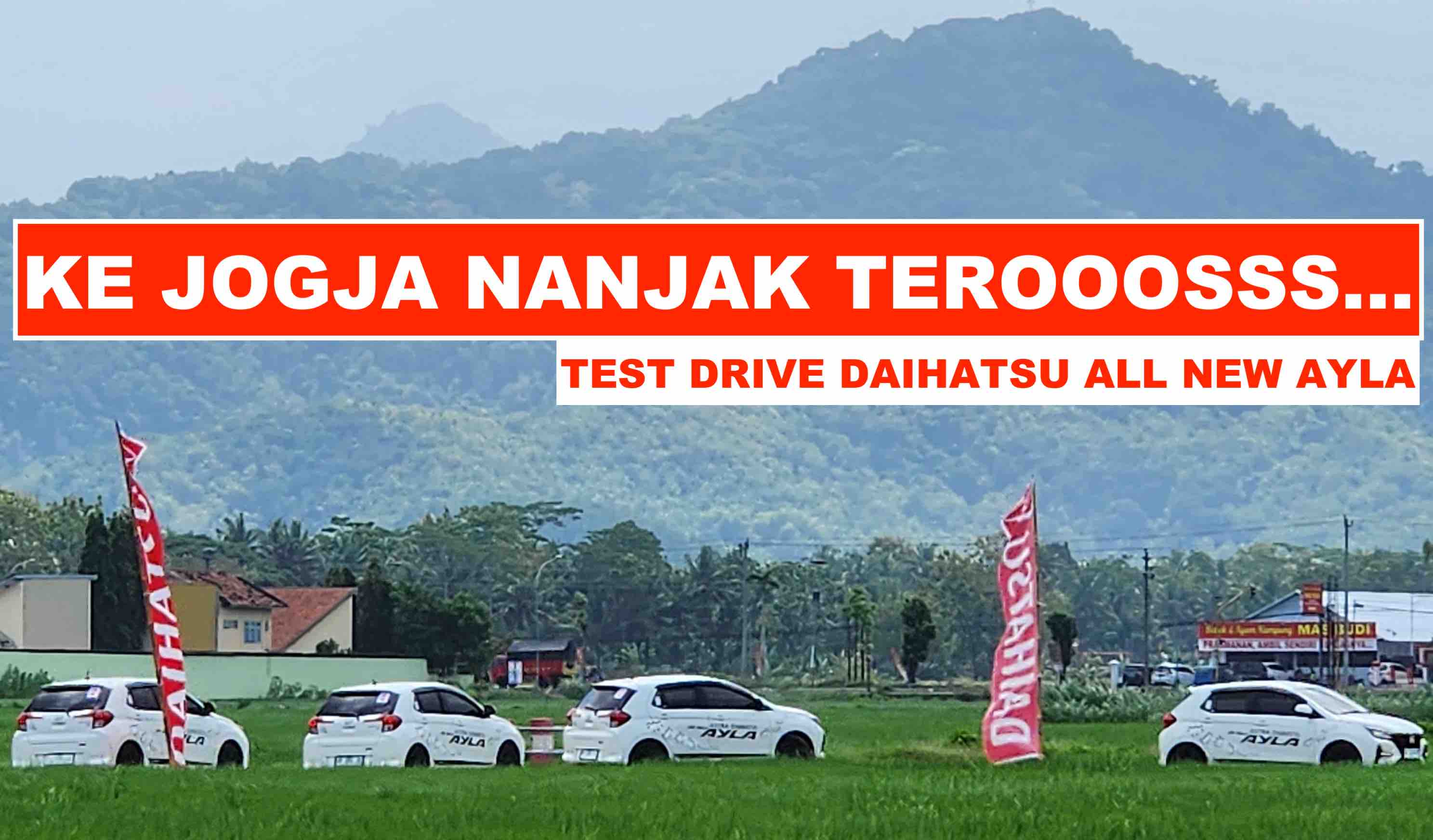 All New Astra Daihatsu Ayla menyusuri area persawahan di Kulon Progo, Jogjakarta..jpeg