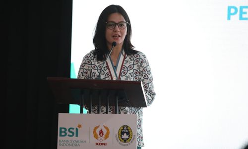 Wakil Ketua PSSI, Ratu Tisha Destria, memberi pemaparan dalam acara penandatanganan MoU bersama PT Bank Syariah Indonesia Tbk di Jakarta, Selasa 30 Mei 2023.