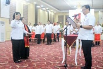 Wagub Steven Kandouw Erny Bayangkarita Tumundo dalam jabatan Pengawas Ketenagakerjaan Ahli Utama di lingkup Pemerintah Provinsi Sulut. (Foto:Istimewa)