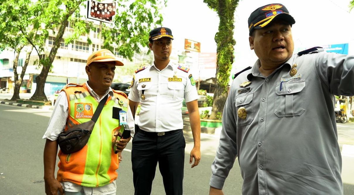 Dishub Medan tertibkan parkir di sejumlah ruas jalan