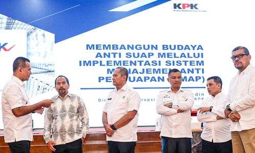 Wakil Gubernur Sumut Musa Rajekshah menghadiri sosialisasi pencegahan tindak pidana korupsi melalui SMAP oleh KPK di Aula Raja Inal Siregar  