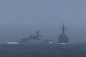 kapal china amerika.jpg