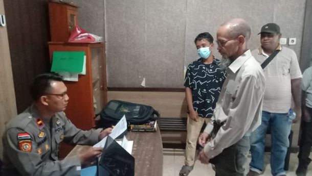 Melalui Kuasa Hukum, Andreas Sanda  Lapor Petrus Dey ke Polres Sikka