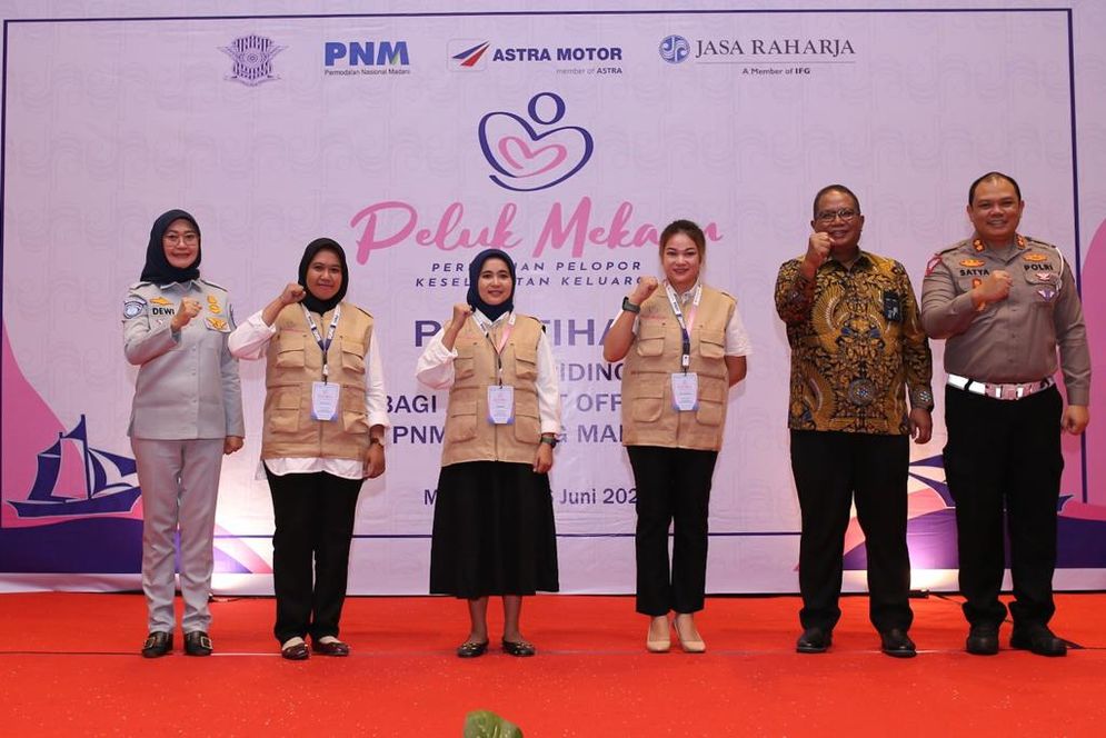 Jasa Raharja bersama PT Permodalan Nasional Madani (PNM) menggandeng PT Astra Motor Sulseltrabon, menggelar pelatihan safety riding kepada Account Officer (AO) PNM.