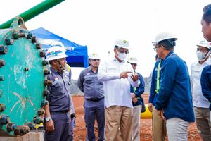 rogres pekerjaan aktual pembangunan proyek pipa transmisi gas bumi Cirebon-Semarang (Cisem) Tahap I ruas Semarang-Batang mencapai 91,35% per Mei 2023. 