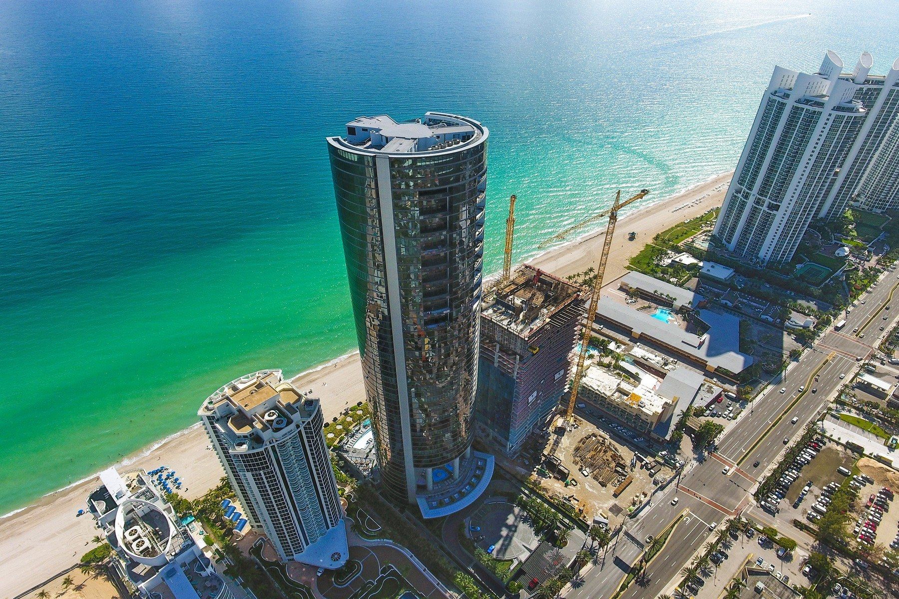 Porsche Design Tower di Miami, Florida.