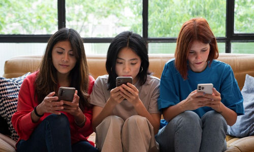 5 Penipuan yang Kerap Menargetkan Remaja, Orang Tua Wajib Tahu!