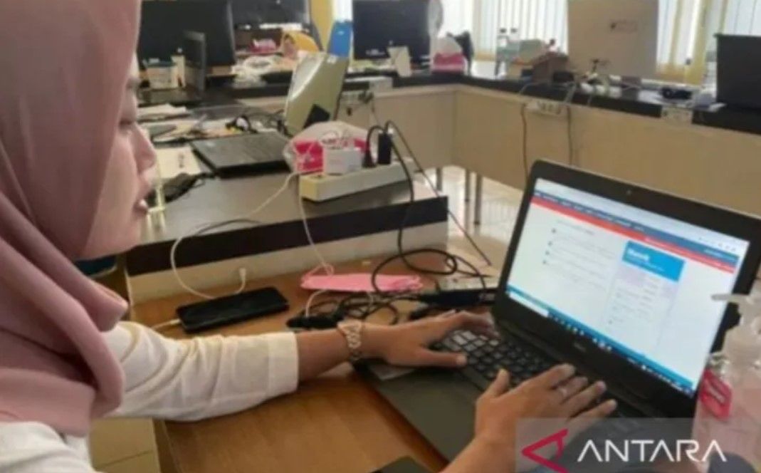1.057 Lembaga Masih Belum Masukkan Nilai Rapor Siswa ke Sistem PPDB Jatim