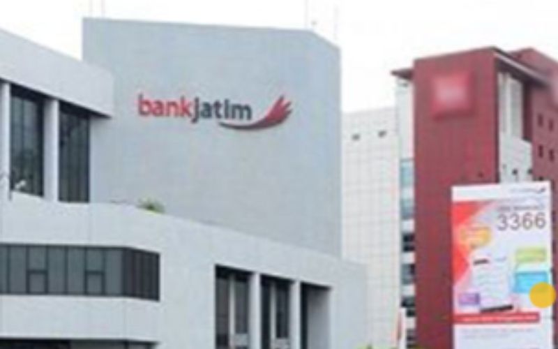Saham Bank Jatim diborong jajaran direksi untuk menjaga trust management.
