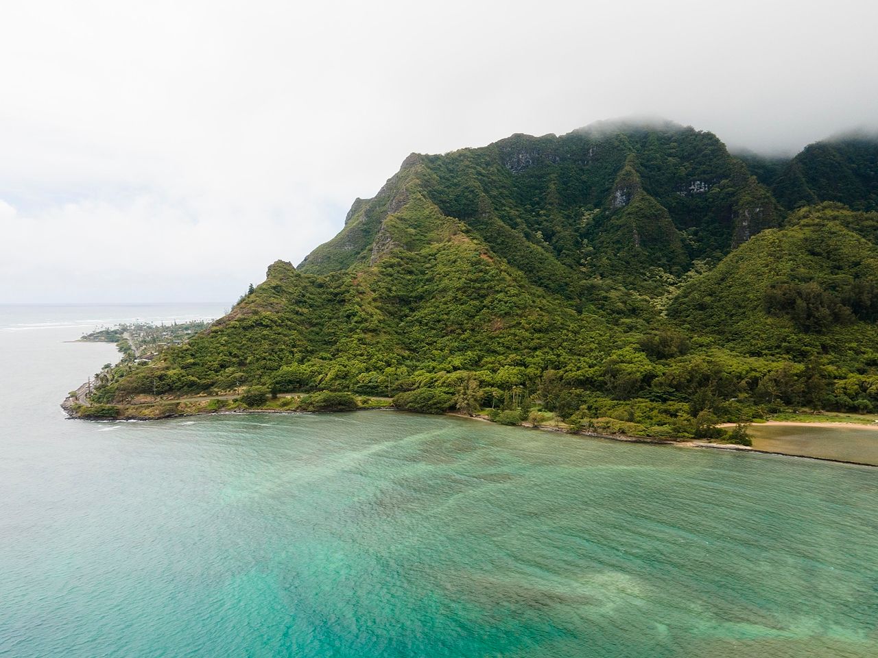 Pantai Teluk Hijau, keindahan alam yangmasih sepi dan asri yang berada di Taman Nasional (TN) Meru Betiri, Banyuwangi.