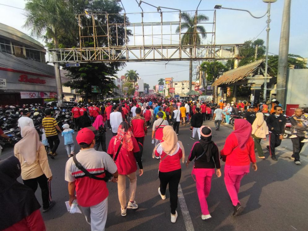 jalan sehat hut bandar lampung.jpeg