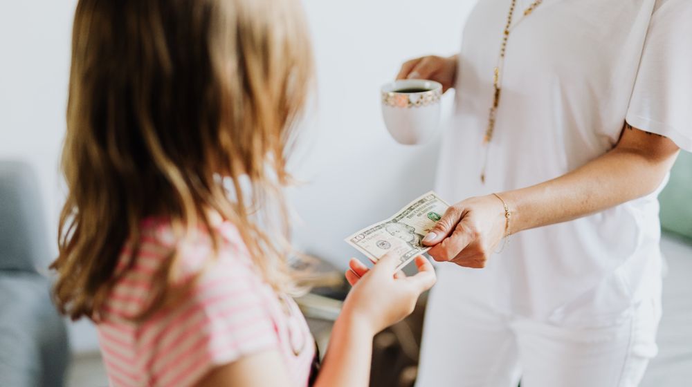Photo by Karolina Grabowska: https://www.pexels.com/photo/mother-giving-her-daughter-her-allowance-4968395/