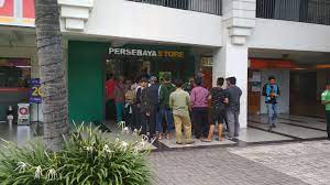 Persebaya Store di Sutos Surabaya menjadi salah satu tempat penukaran tiket Indonesia melawan Palestina.