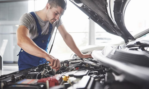 7 Cara Menghemat Uang untuk Merawat dan Memperbaiki Mobil