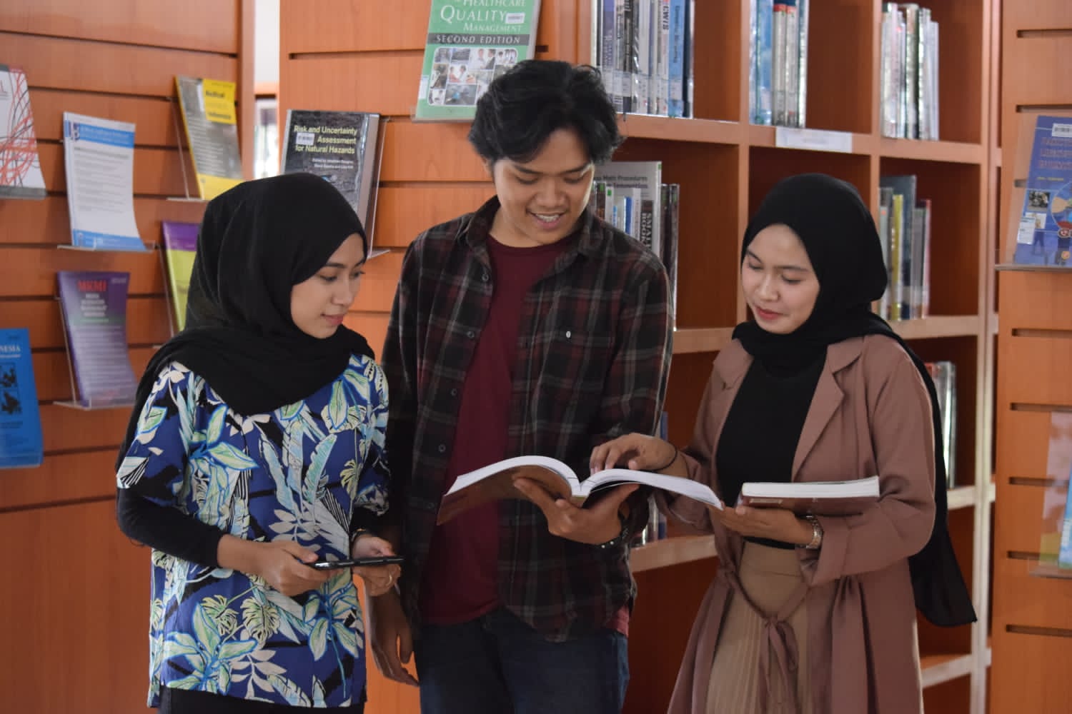 Program RPL di Unusa membuat kuliah S1 hanya ditempuh dua semester. 