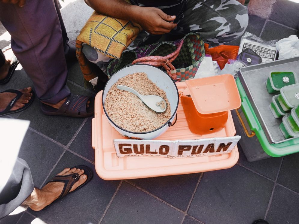 Gulo Puan Makanan Unik dari Susu Kerbau, Penjualnya Hanya Ditemui Saat Hari Jumat di Masjid Agung Palembang