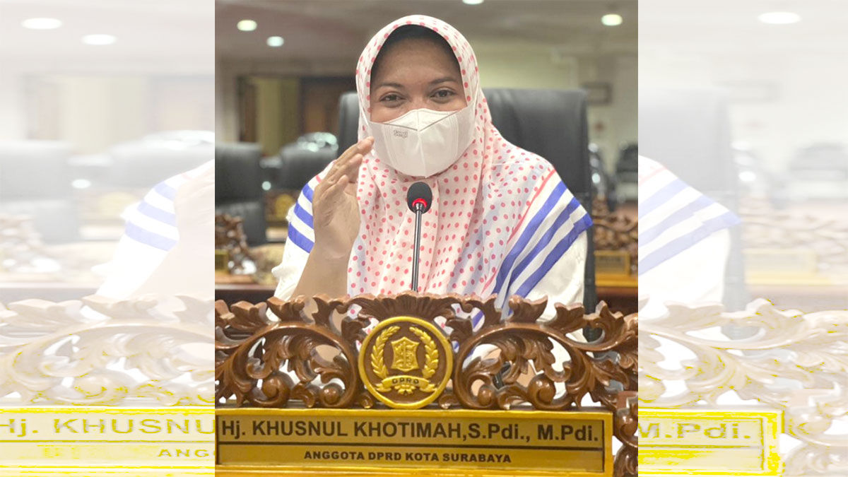Ketua Komisi D DPRD Surabaya Khusnul Khotimah 