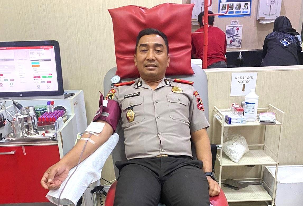 Kompol Firdaus Donor Darah