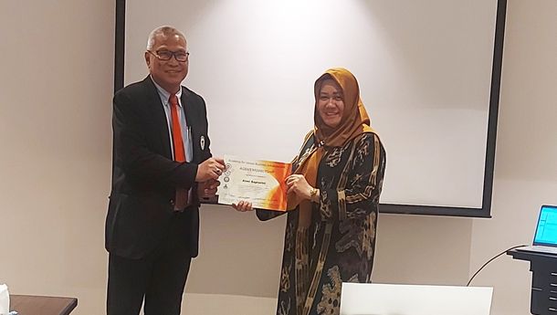 Dosen Kampus IIB Darmajaya Raih Best Paper dalam Conference Internasional di Dubai